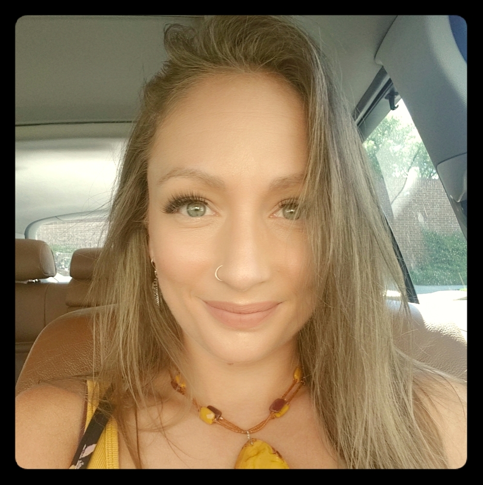 Meet your Posher, Racquel